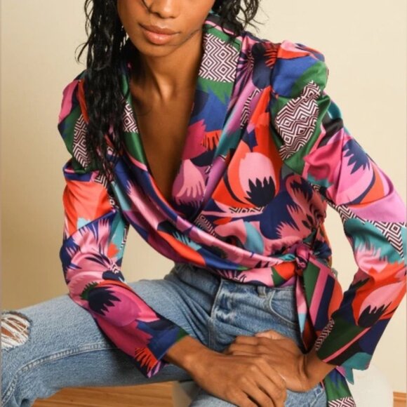 Hutch Tops - Hutch Pace Top Zany Floral Satin Wrap Blouse Purple Multi Size M